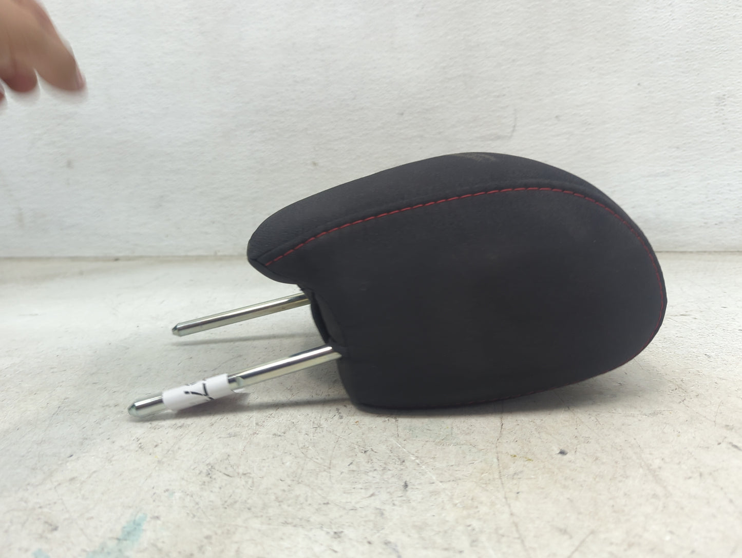 2012 Chevrolet Equinox Headrest Head Rest Rear Seat Fits OEM Used Auto Parts - Oemusedautoparts1.com