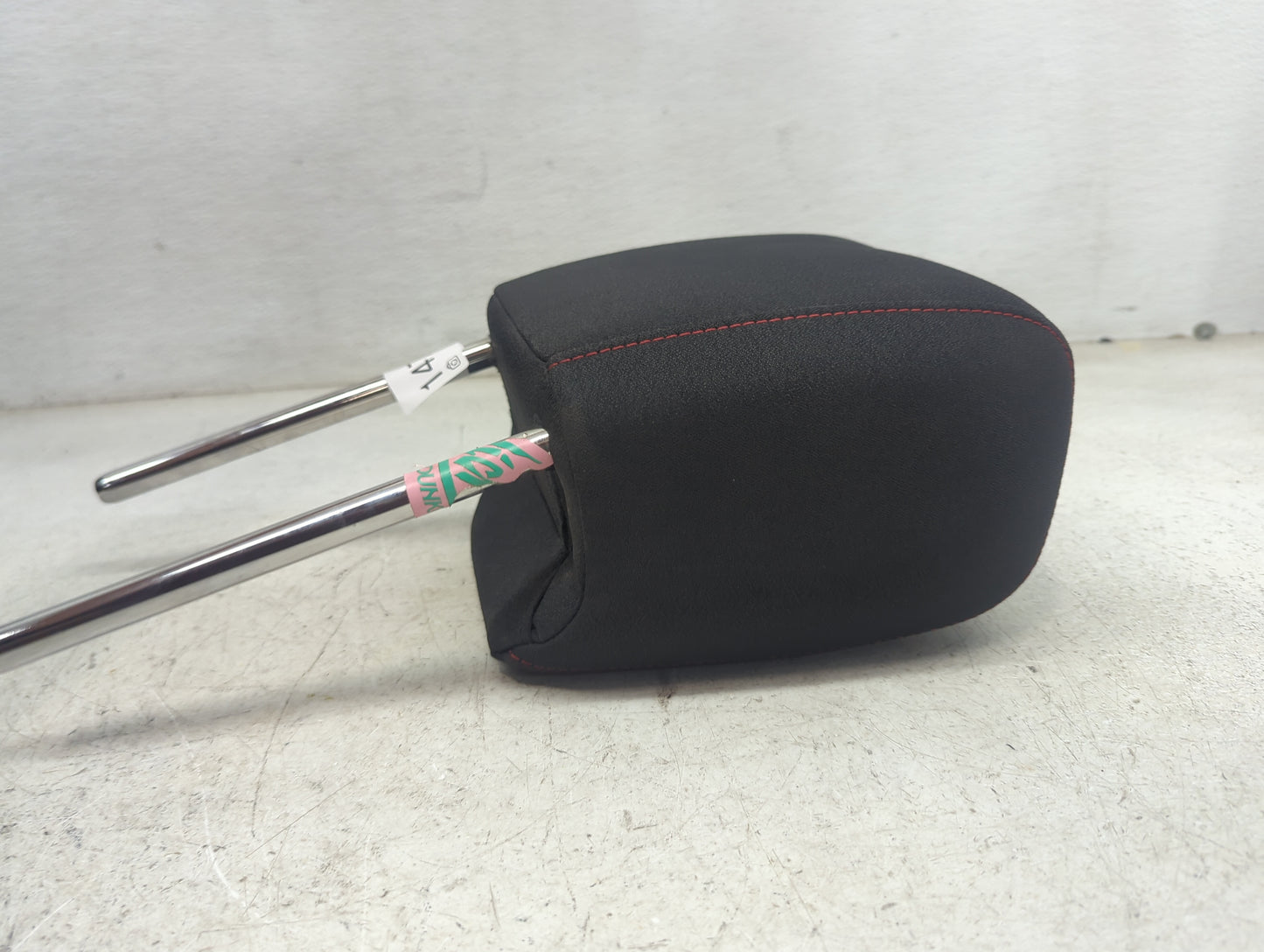 2012 Chevrolet Equinox Headrest Head Rest Front Driver Seat Black 1473549 - Oemusedautoparts1.com