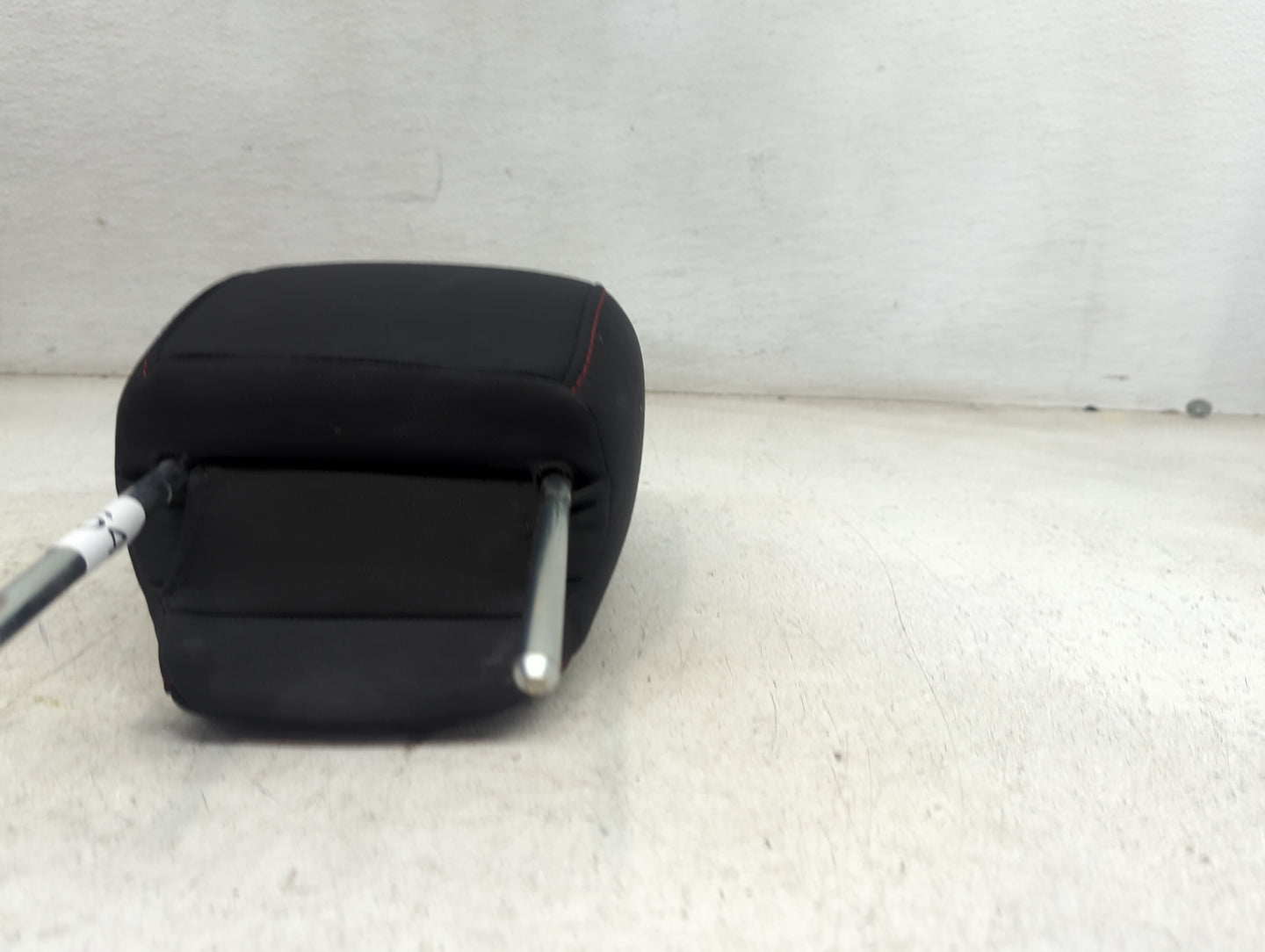 2012 Chevrolet Equinox Headrest Head Rest Rear Seat Fits OEM Used Auto Parts - Oemusedautoparts1.com