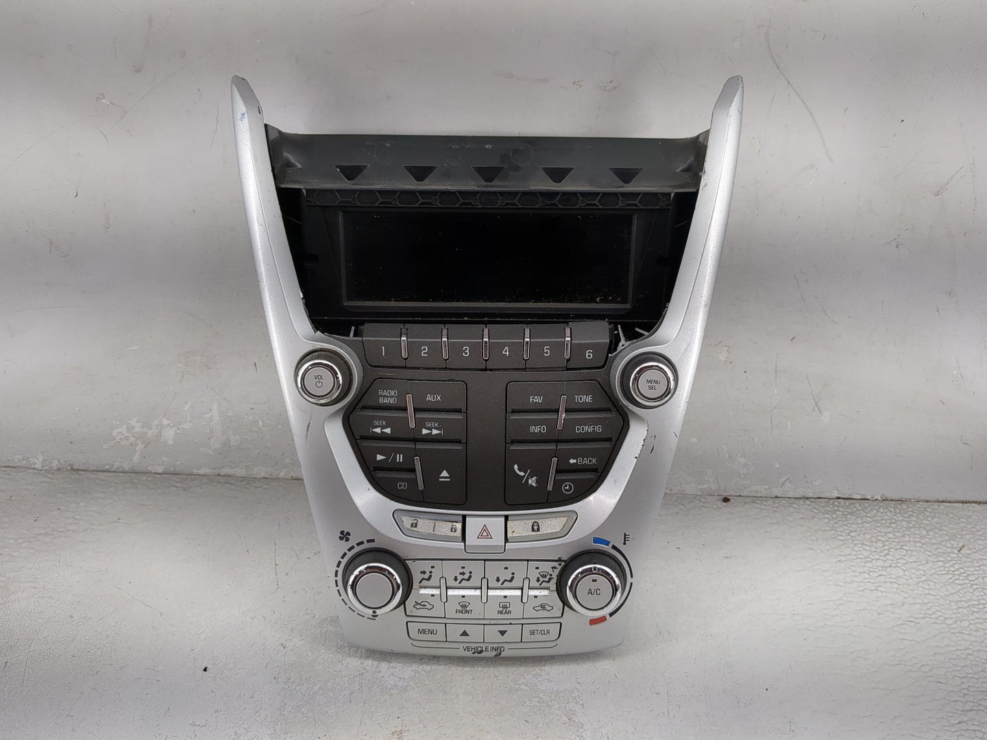 2012-2015 Chevrolet Equinox Radio Control Panel 1474621 - Oemusedautoparts1.com