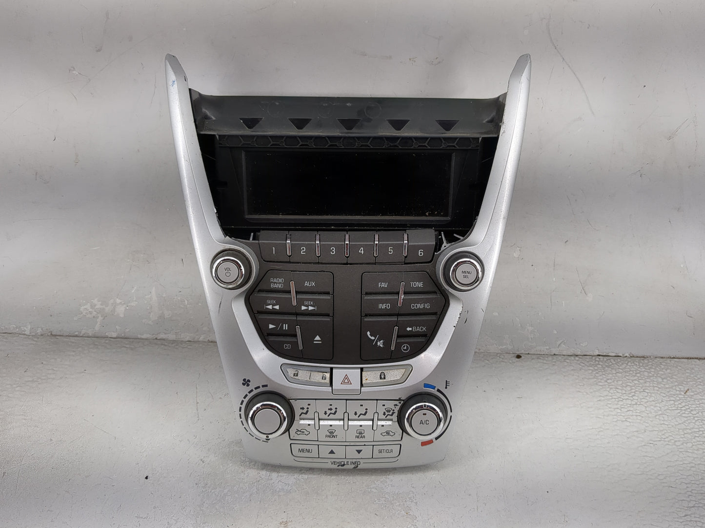 2012-2015 Chevrolet Equinox Radio Control Panel 1474621 - Oemusedautoparts1.com