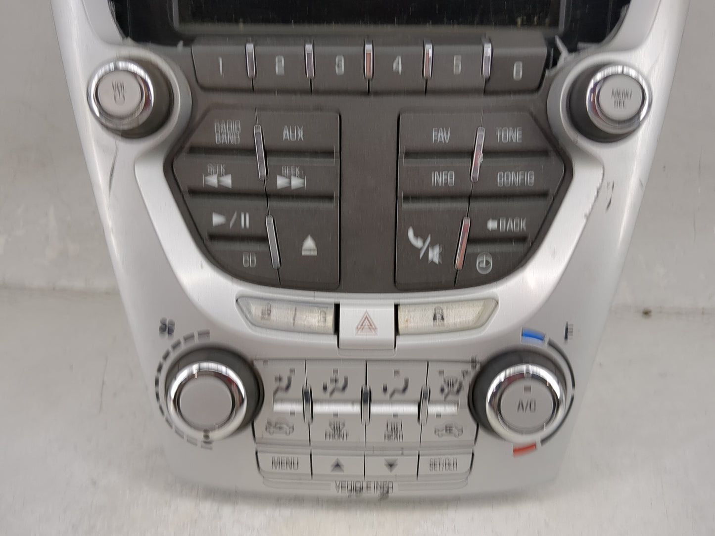 2012-2015 Chevrolet Equinox Radio Control Panel 1474621 - Oemusedautoparts1.com