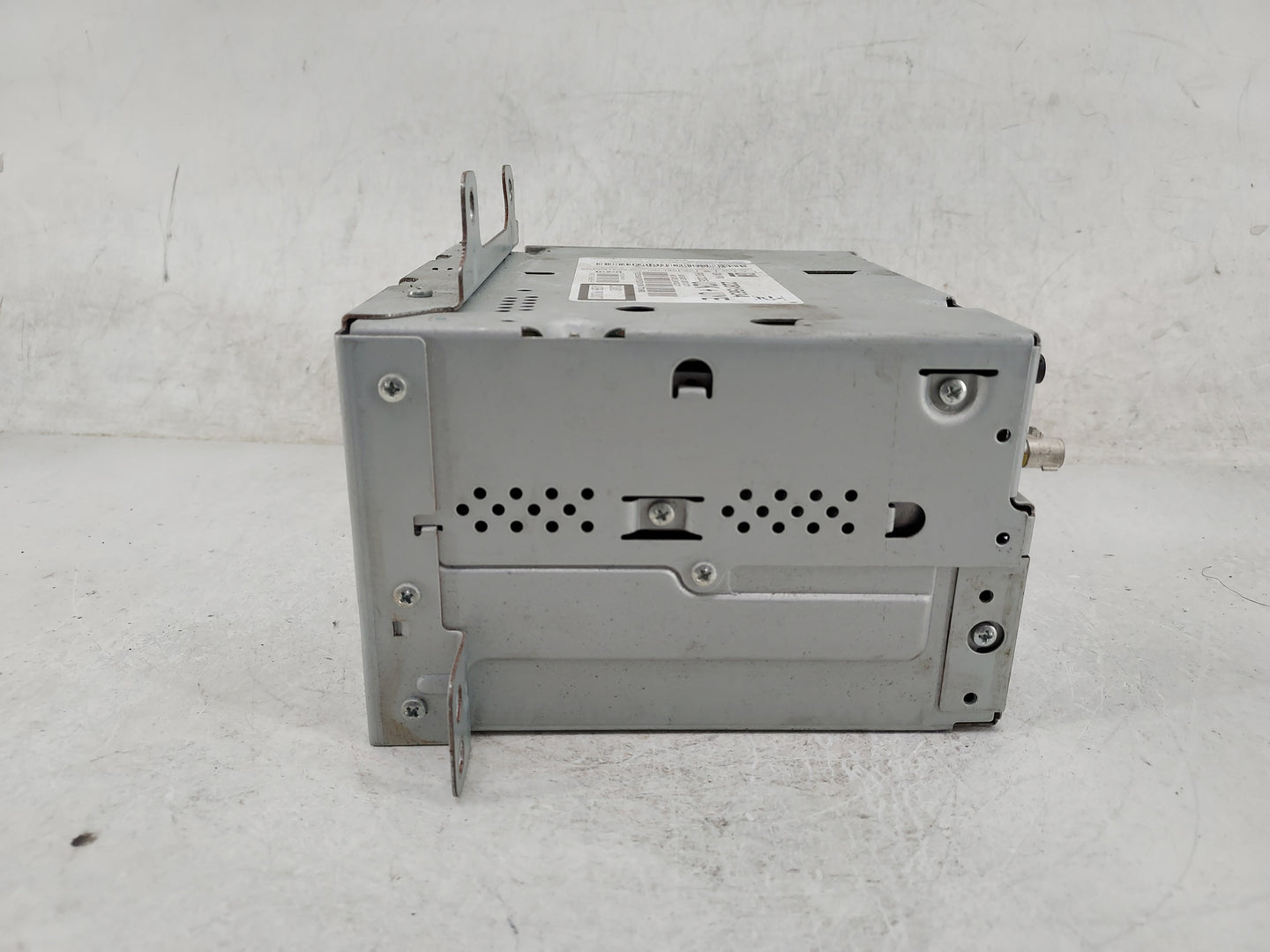 2012 Chevrolet Equinox Radio AM FM Cd Player Receiver Replacement P/N:22815634 CQ-FG21E0GDA Fits OEM Used Auto Parts - Oemus