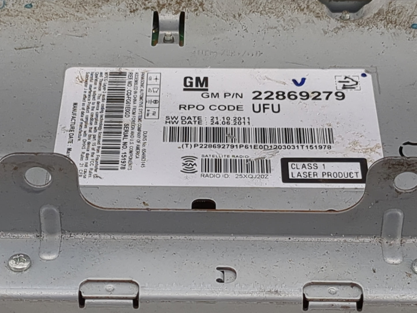 2012 Chevrolet Equinox Radio AM FM Cd Player Receiver Replacement P/N:22869279 Fits OEM Used Auto Parts - Oemusedautoparts1.