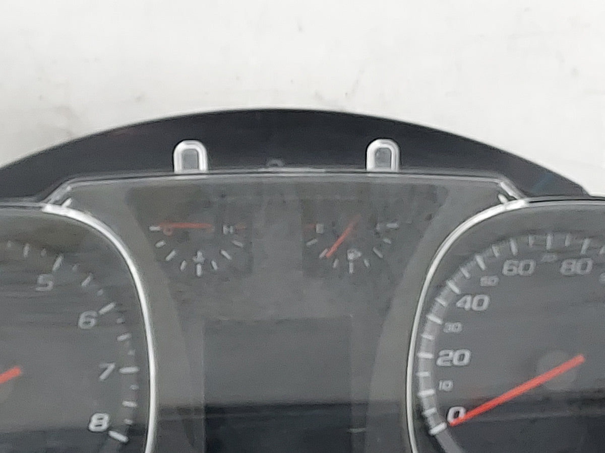 2012 Chevrolet Equinox Instrument Cluster Speedometer Gauges P/N:A2C53412233 20907580, 812703197 Miles: Fits OEM Used Auto P