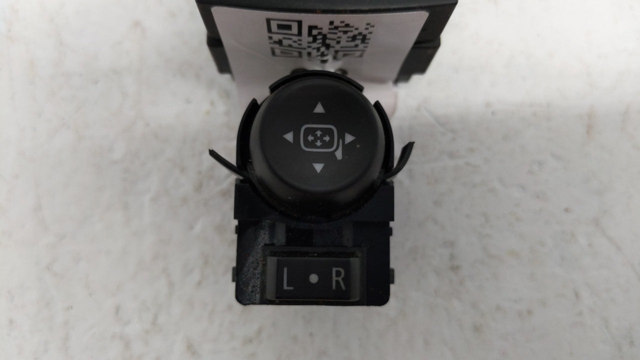 2010-2017 Chevrolet Equinox Master Power Window Switch Replacement Driver Side Left P/N:25946838 20917599 Fits OEM Used Auto