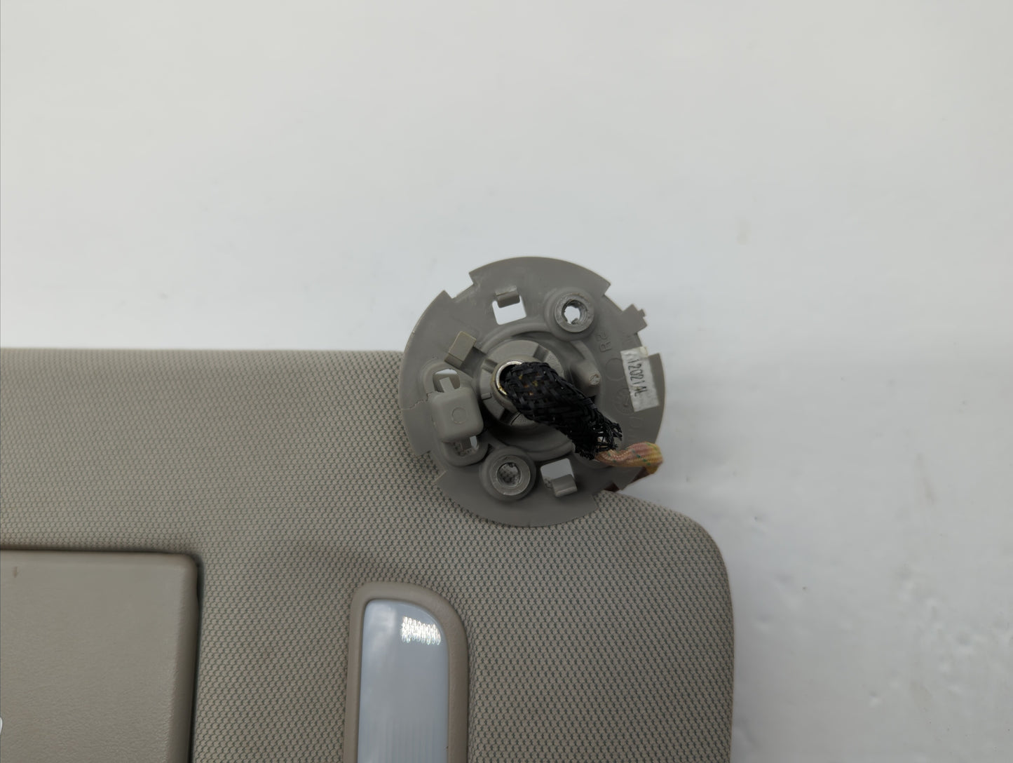 2010-2017 Chevrolet Equinox Sun Visor Shade Replacement Passenger Right Mirror Fits Fits 2010 2011 2012 2013 2014 2015 2016 