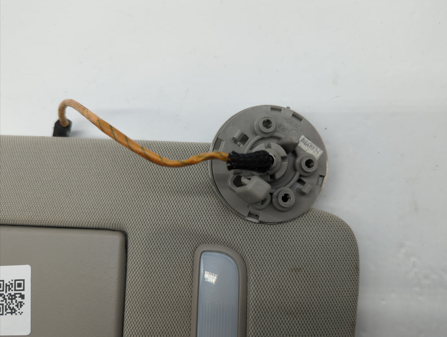 2010-2017 Chevrolet Equinox Sun Visor Shade Replacement Passenger Right Mirror Fits Fits 2010 2011 2012 2013 2014 2015 2016 