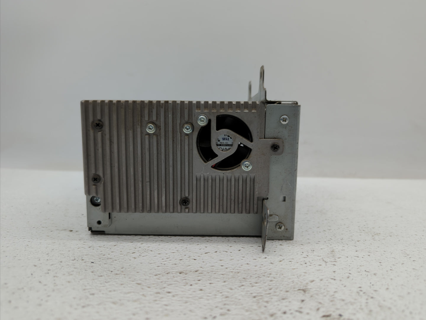 2012 Chevrolet Equinox Am Fm Cd Player Radio Receiver - Oemusedautoparts1.com