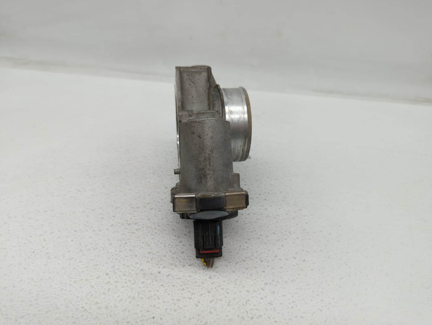 2012-2015 Chevrolet Equinox Throttle Body P/N:12632101CA Fits Fits 2012 2013 2014 2015 OEM Used Auto Parts - Oemusedautopart