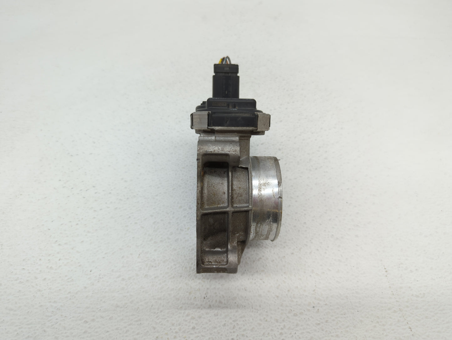 2012-2015 Chevrolet Equinox Throttle Body P/N:12632101CA Fits Fits 2012 2013 2014 2015 OEM Used Auto Parts - Oemusedautopart