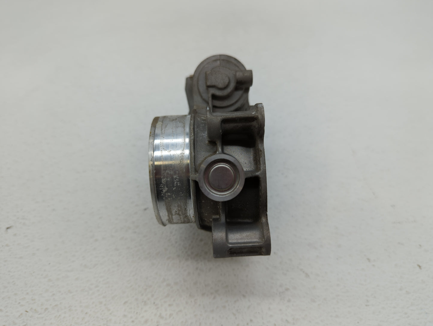 2012-2015 Chevrolet Equinox Throttle Body P/N:12632101CA Fits Fits 2012 2013 2014 2015 OEM Used Auto Parts - Oemusedautopart