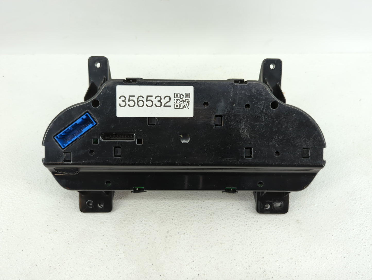2012 Chevrolet Equinox Instrument Cluster Speedometer Gauges P/N:23348997 190828, 20907580 Fits OEM Used Auto Parts - Oemuse