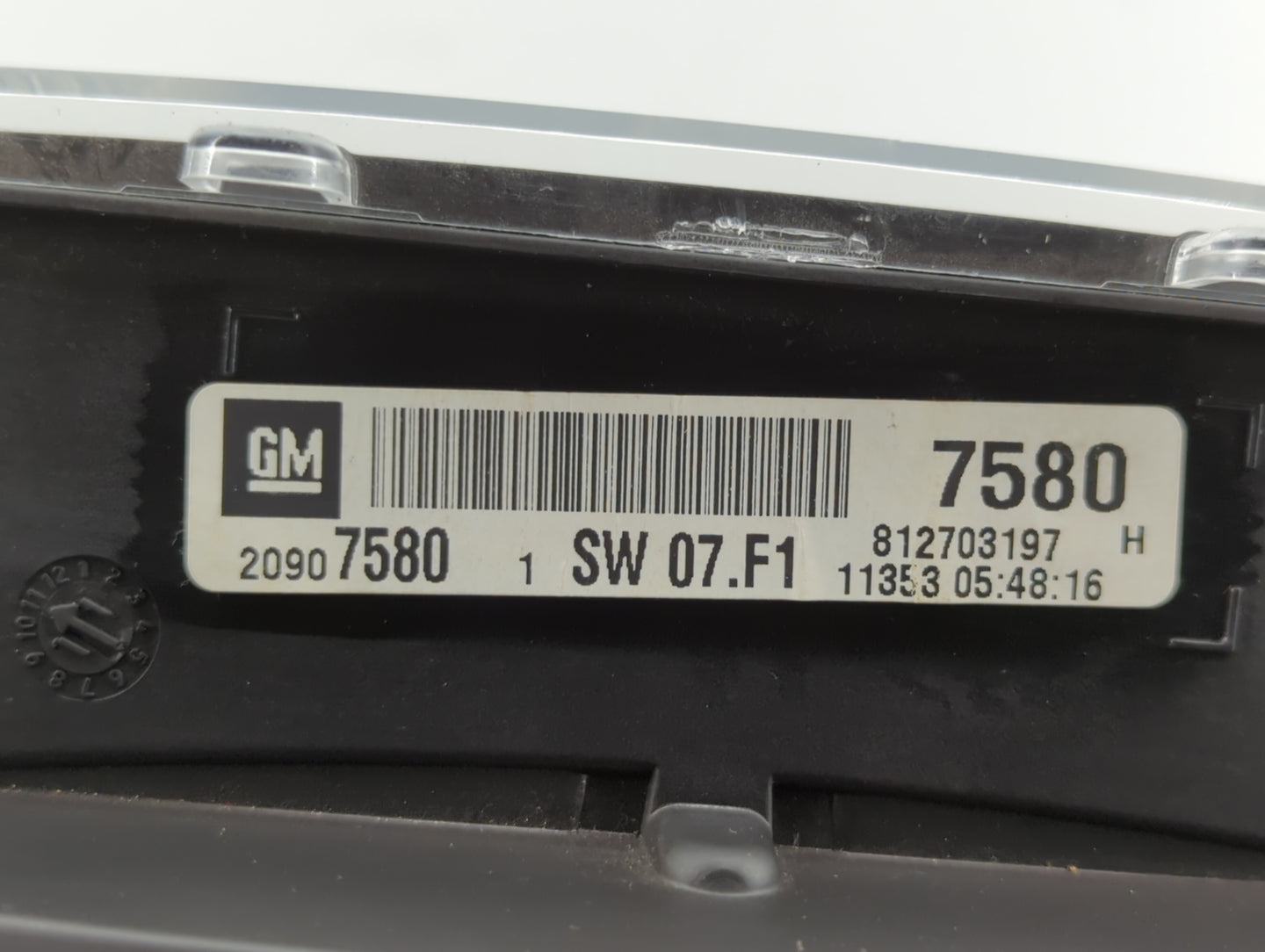 2012 Chevrolet Equinox Instrument Cluster Speedometer Gauges P/N:23348997 190828, 20907580 Fits OEM Used Auto Parts - Oemuse