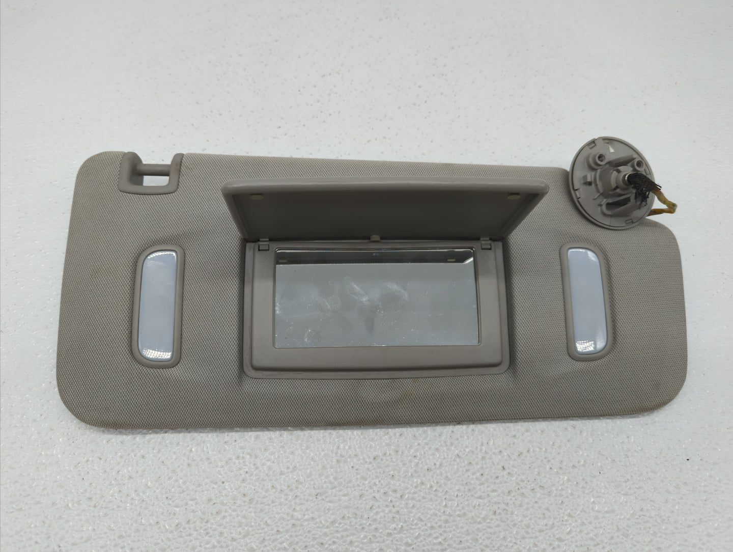 2010-2017 Chevrolet Equinox Sun Visor Shade Replacement Passenger Right Mirror Fits Fits 2010 2011 2012 2013 2014 2015 2016 