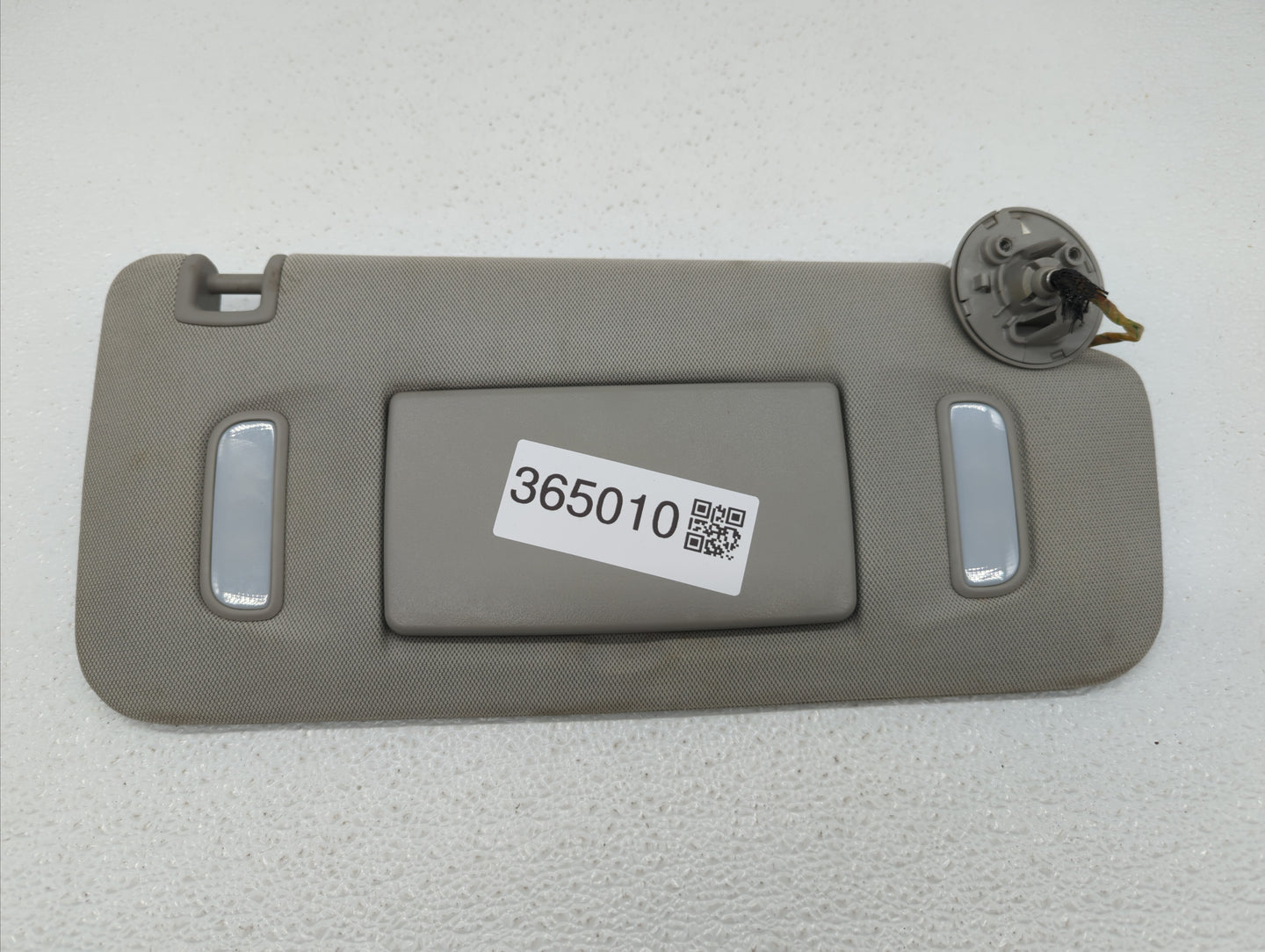 2010-2017 Chevrolet Equinox Sun Visor Shade Replacement Passenger Right Mirror Fits Fits 2010 2011 2012 2013 2014 2015 2016 