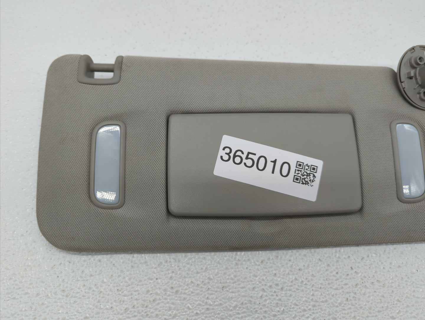 2010-2017 Chevrolet Equinox Sun Visor Shade Replacement Passenger Right Mirror Fits Fits 2010 2011 2012 2013 2014 2015 2016 