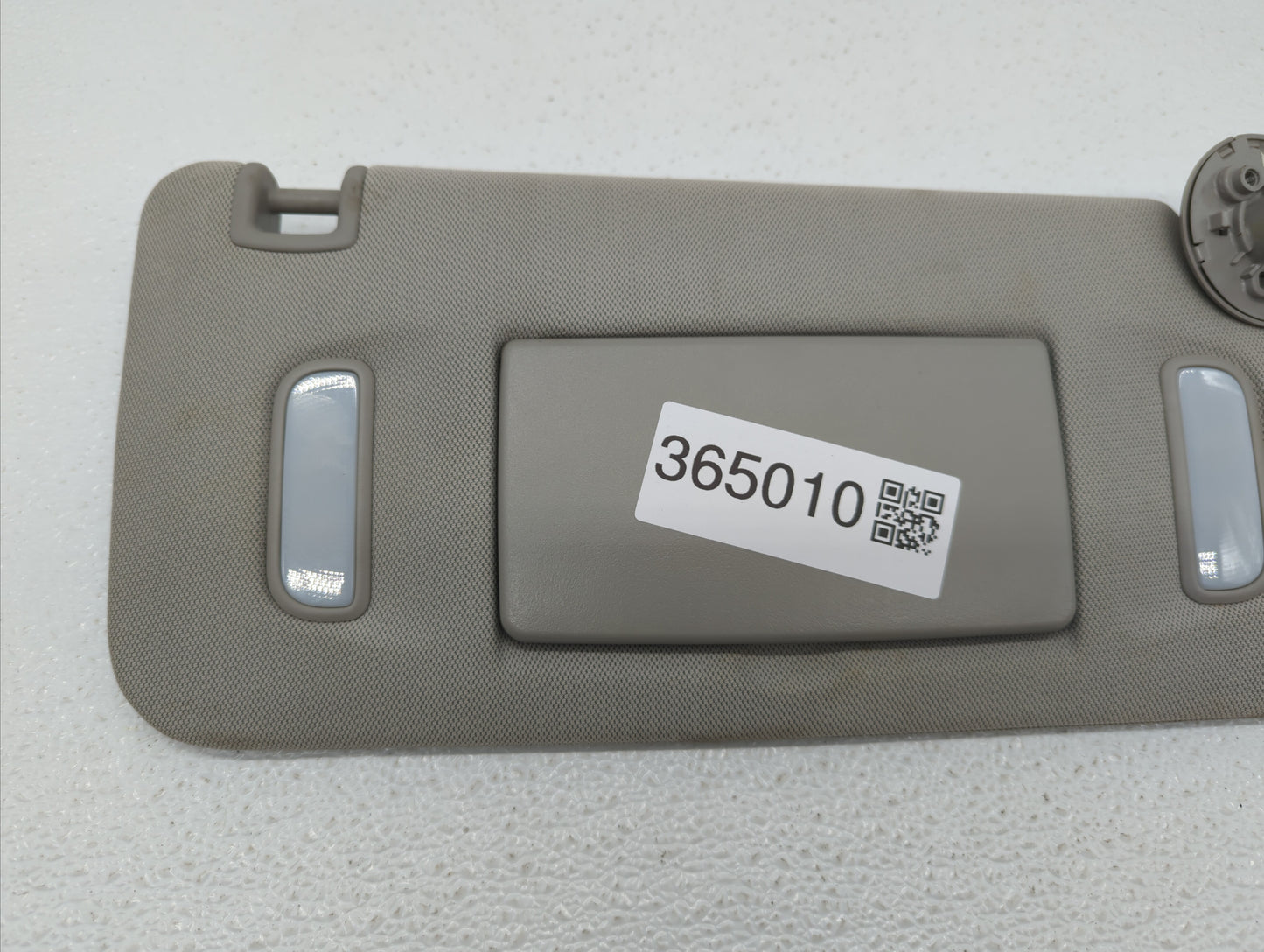 2010-2017 Chevrolet Equinox Sun Visor Shade Replacement Passenger Right Mirror Fits Fits 2010 2011 2012 2013 2014 2015 2016 