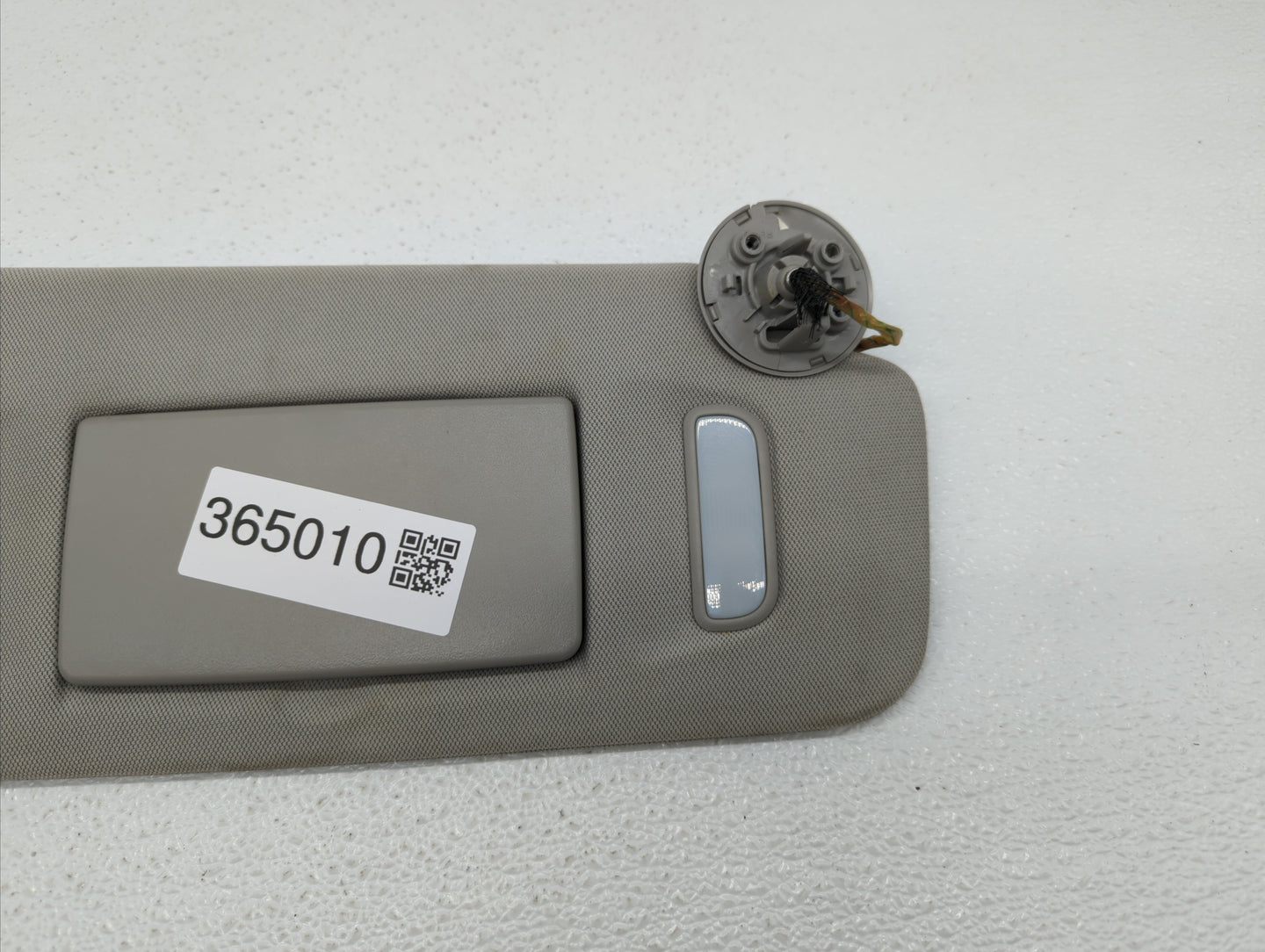 2010-2017 Chevrolet Equinox Sun Visor Shade Replacement Passenger Right Mirror Fits Fits 2010 2011 2012 2013 2014 2015 2016 