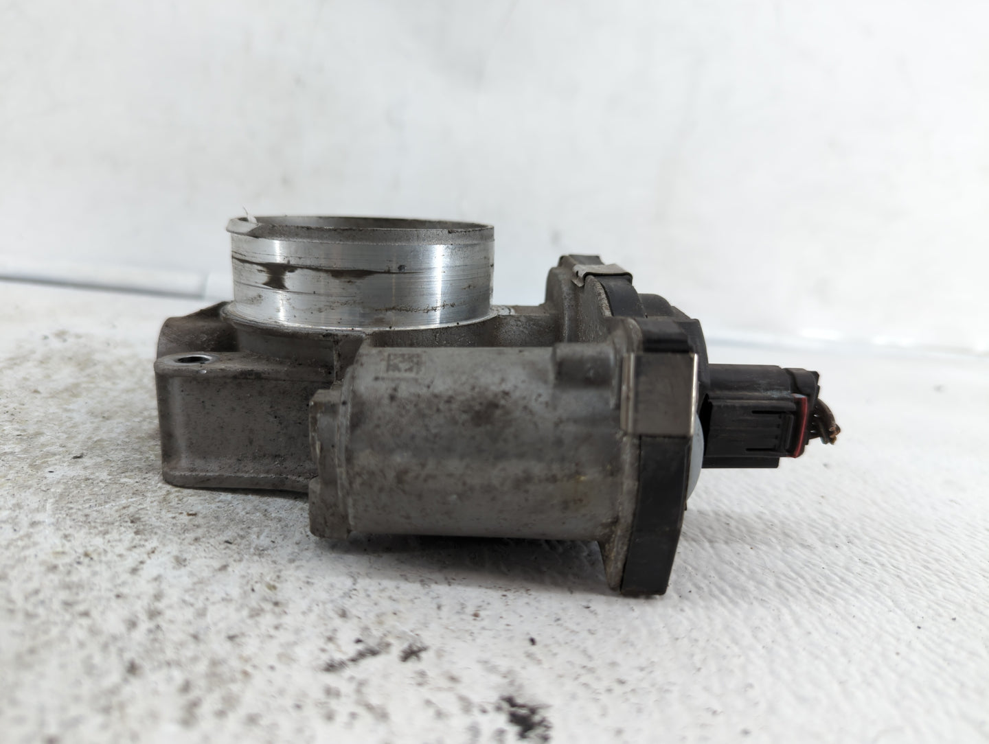 2012-2015 Chevrolet Equinox Throttle Body P/N:12627217DA 12632101CA Fits Fits 2012 2013 2014 2015 OEM Used Auto Parts - Oemu