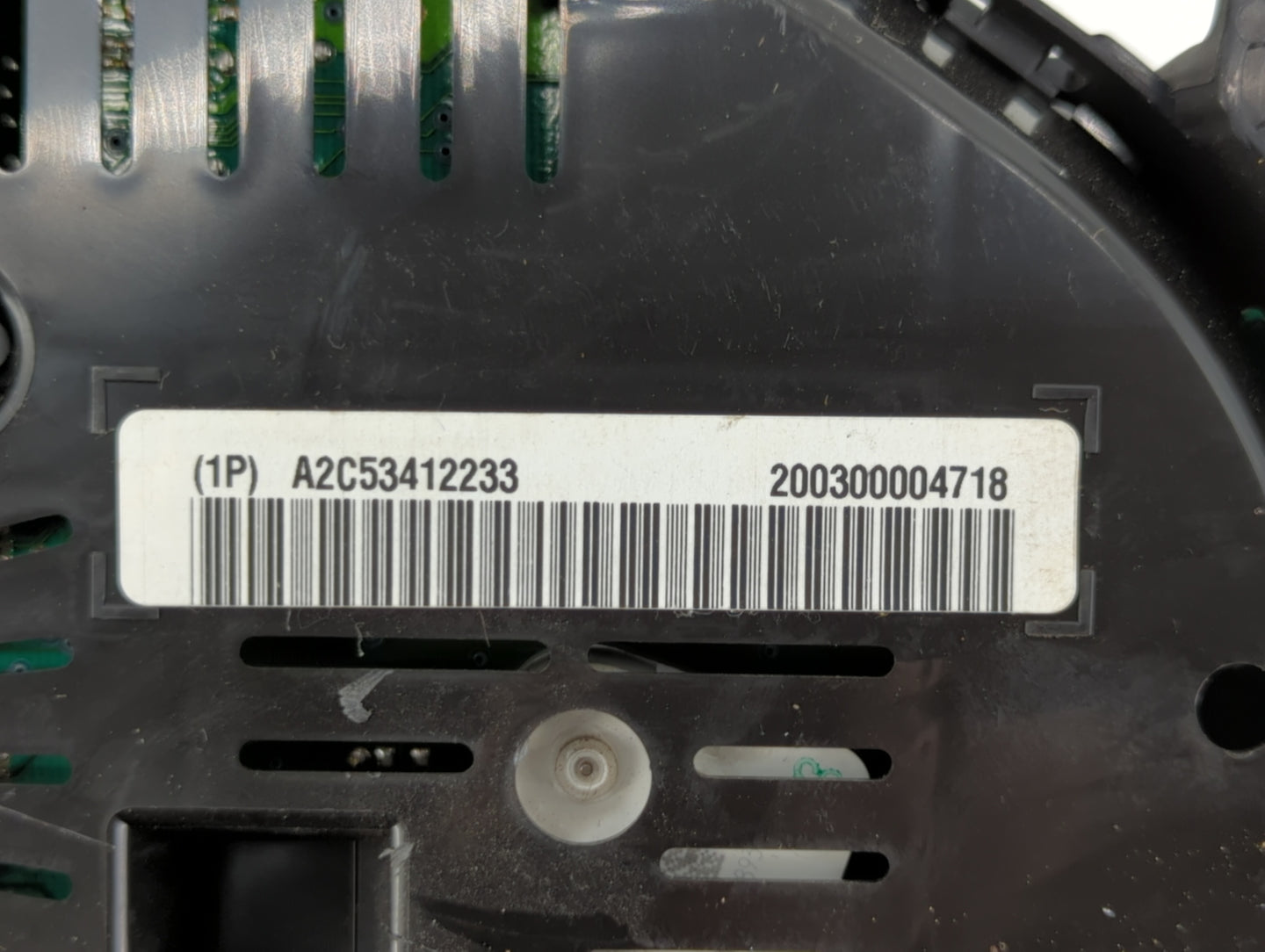 2012 Chevrolet Equinox Instrument Cluster Speedometer Gauges P/N:23348997 190828, 20907580 Fits OEM Used Auto Parts - Oemuse