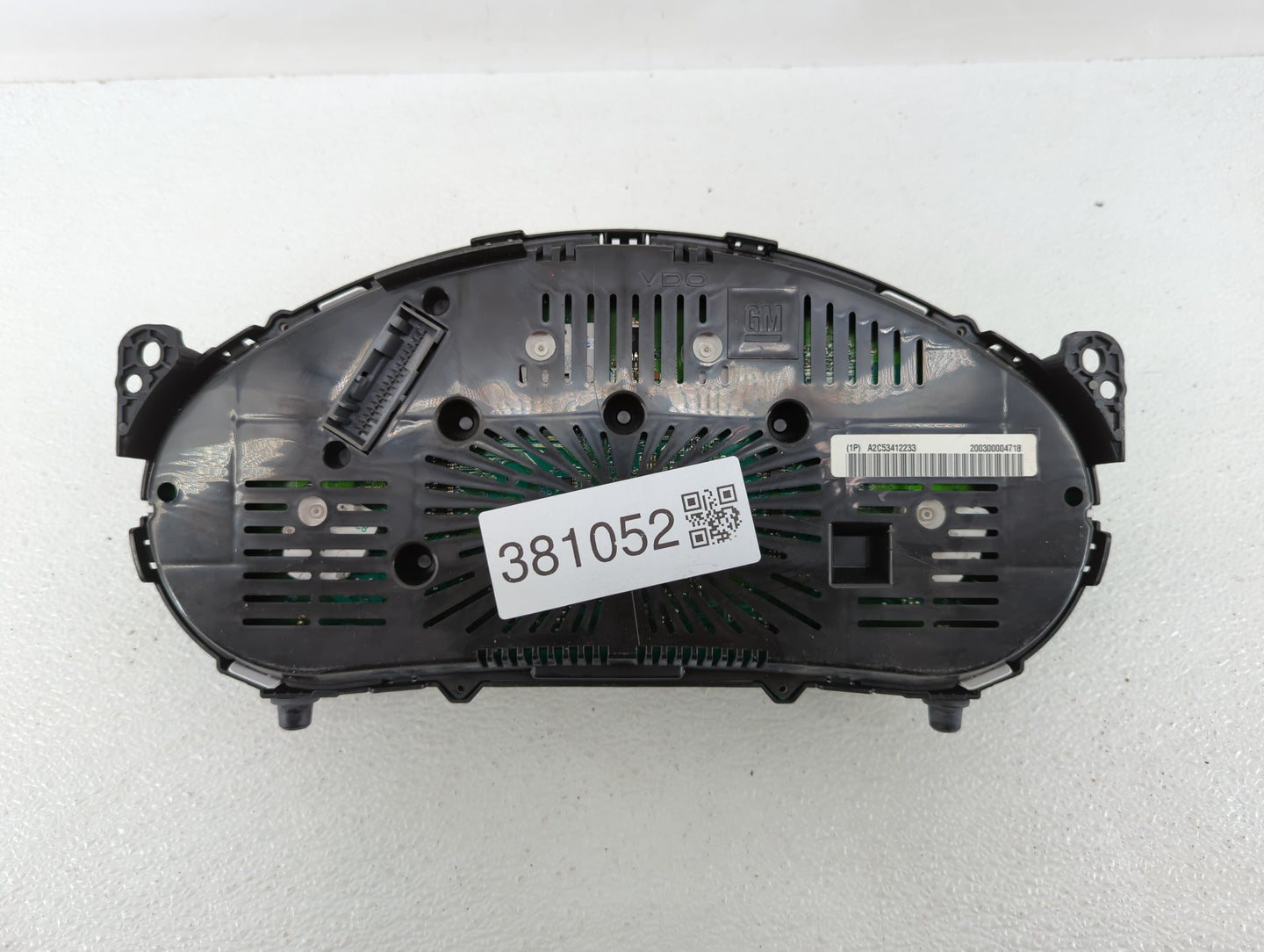 2012 Chevrolet Equinox Instrument Cluster Speedometer Gauges P/N:23348997 190828, 20907580 Fits OEM Used Auto Parts - Oemuse