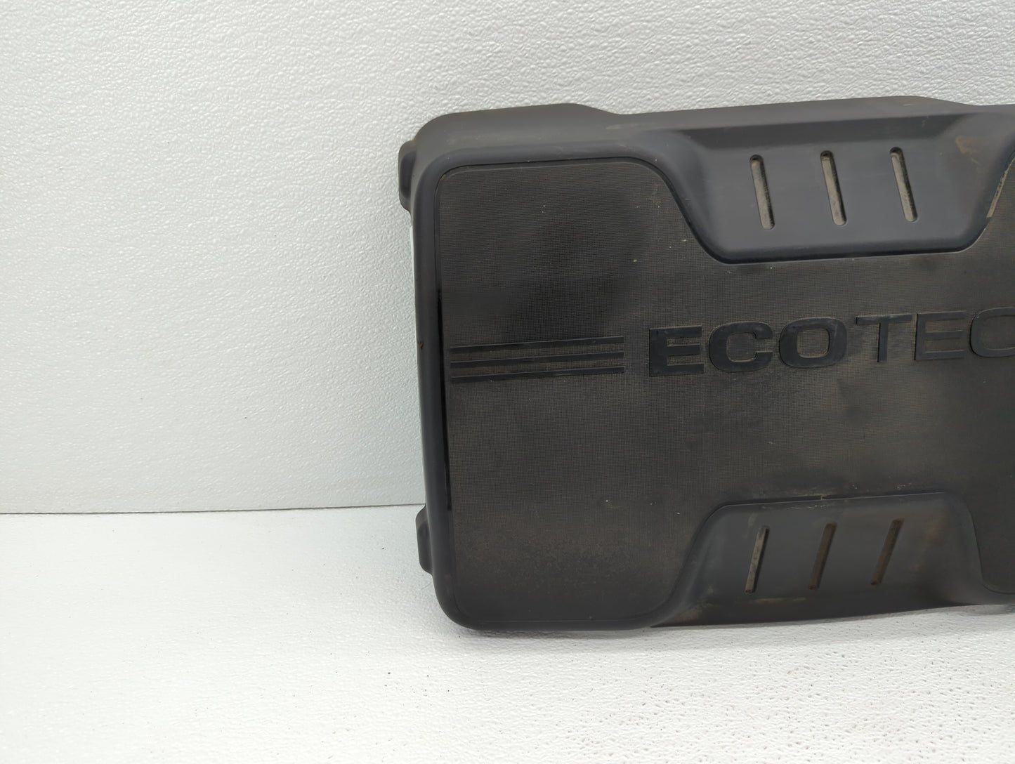 2012 Chevrolet Equinox Engine Cover Black - Oemusedautoparts1.com