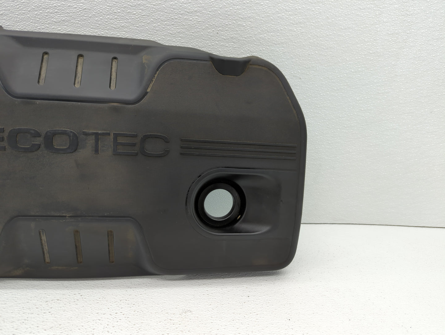 2012 Chevrolet Equinox Engine Cover Black - Oemusedautoparts1.com