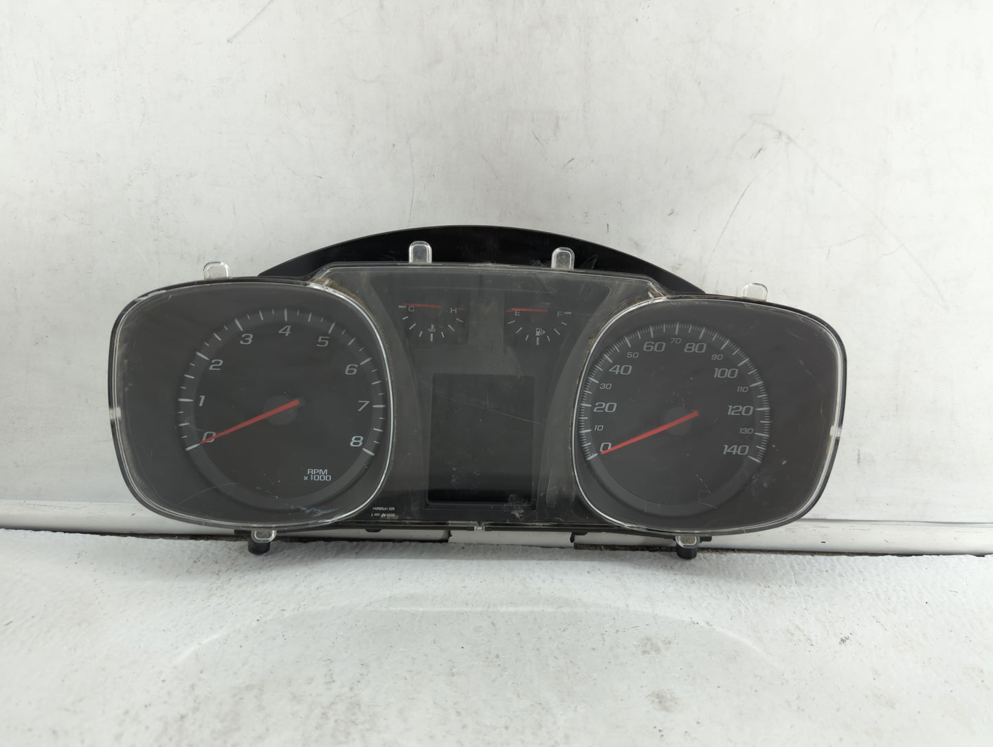 2012 Chevrolet Equinox Instrument Cluster Speedometer Gauges P/N:23348997 190828, 20907580 Fits OEM Used Auto Parts - Oemuse