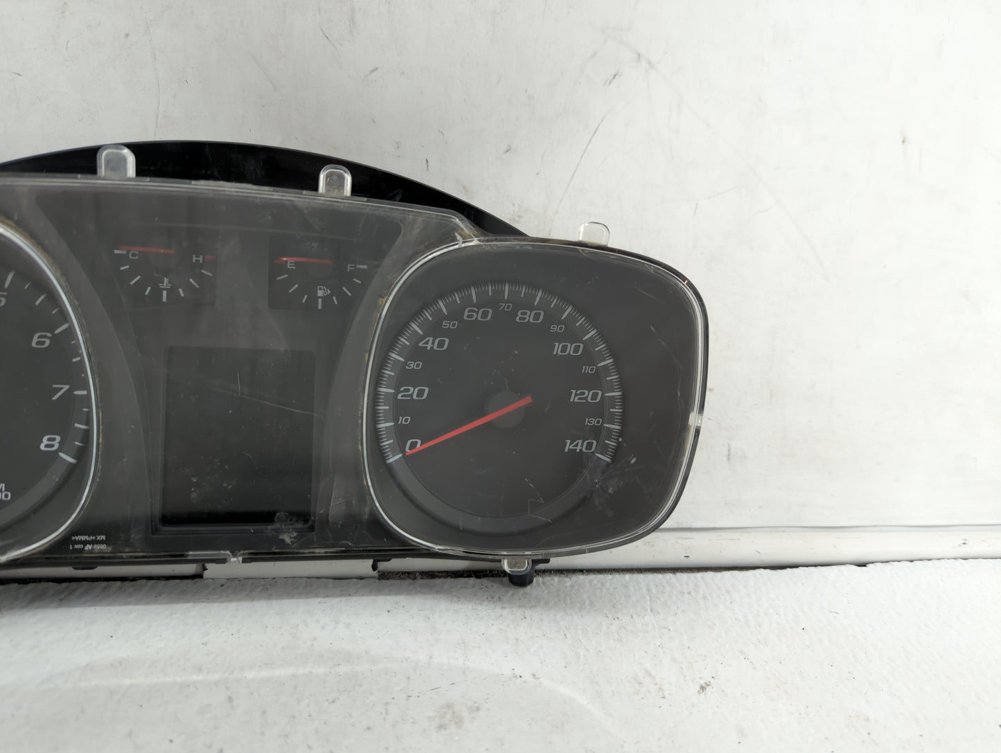 2012 Chevrolet Equinox Instrument Cluster Speedometer Gauges P/N:23348997 190828, 20907580 Fits OEM Used Auto Parts - Oemuse