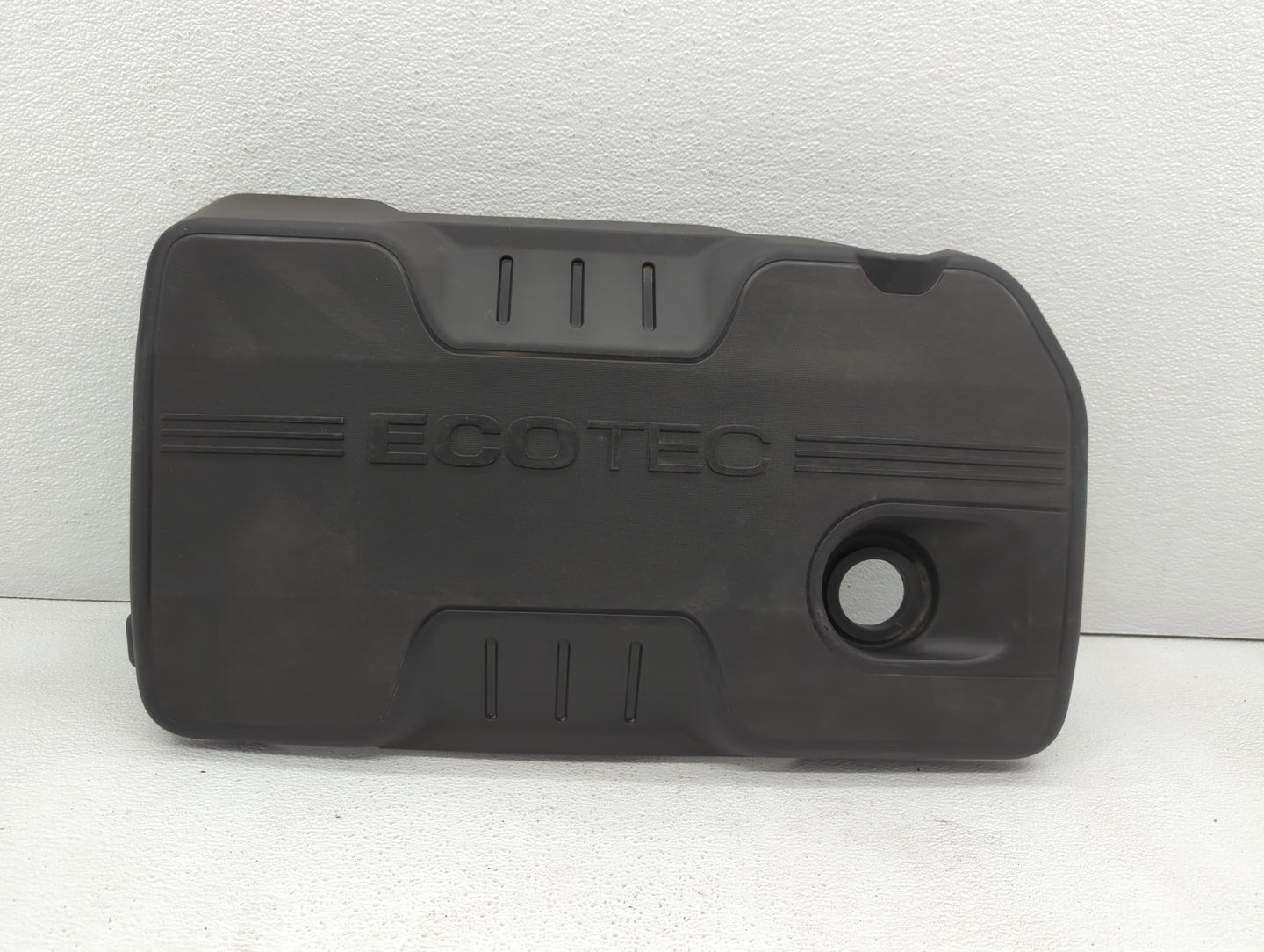 2012 Chevrolet Equinox Engine Cover - Oemusedautoparts1.com