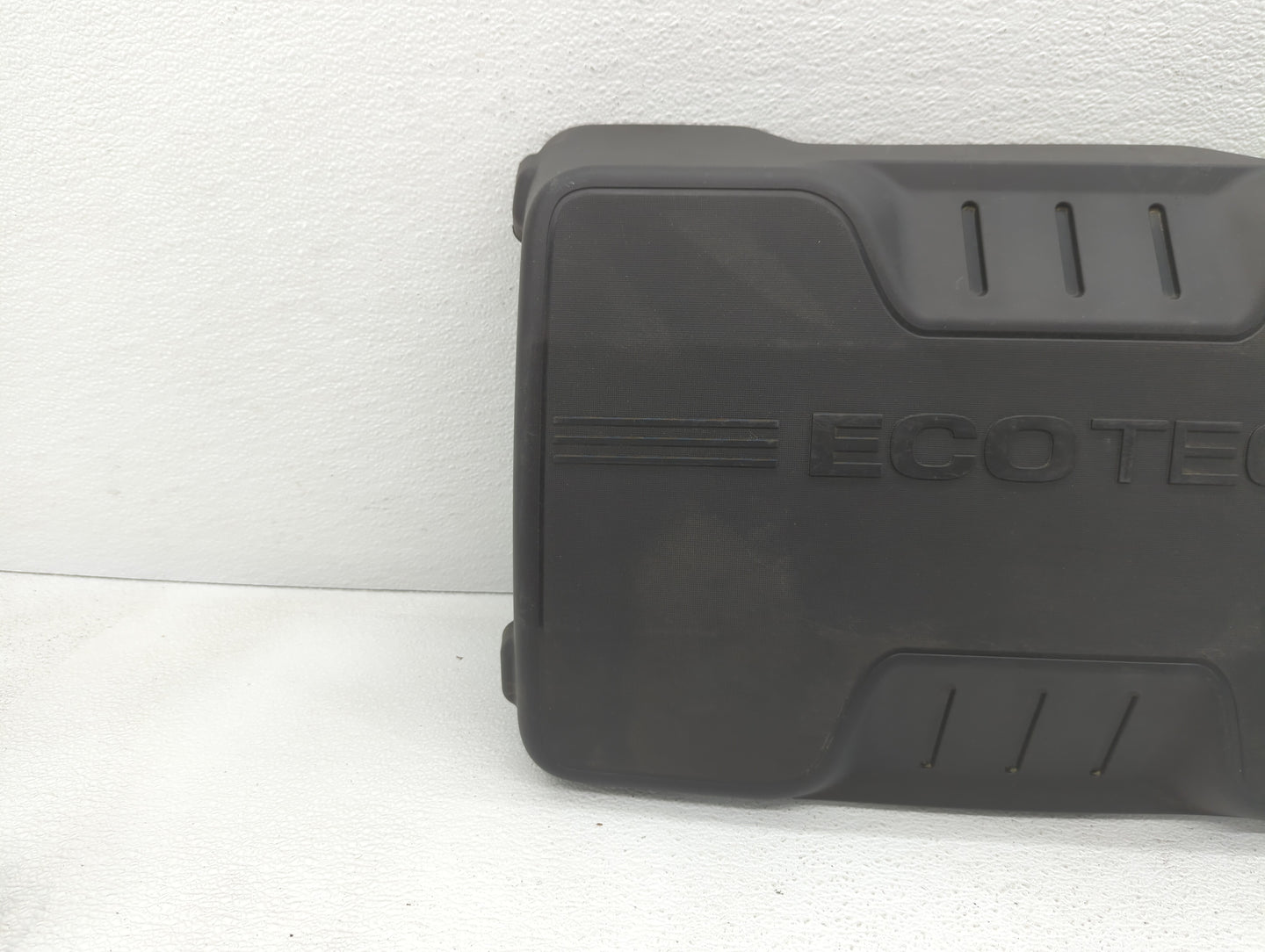 2012 Chevrolet Equinox Engine Cover - Oemusedautoparts1.com