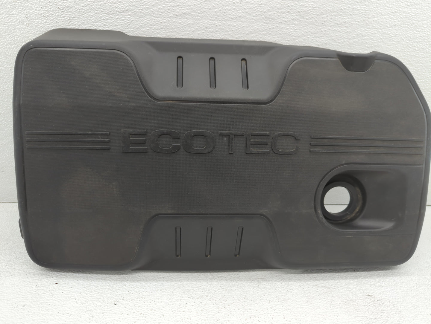 2012 Chevrolet Equinox Engine Cover - Oemusedautoparts1.com