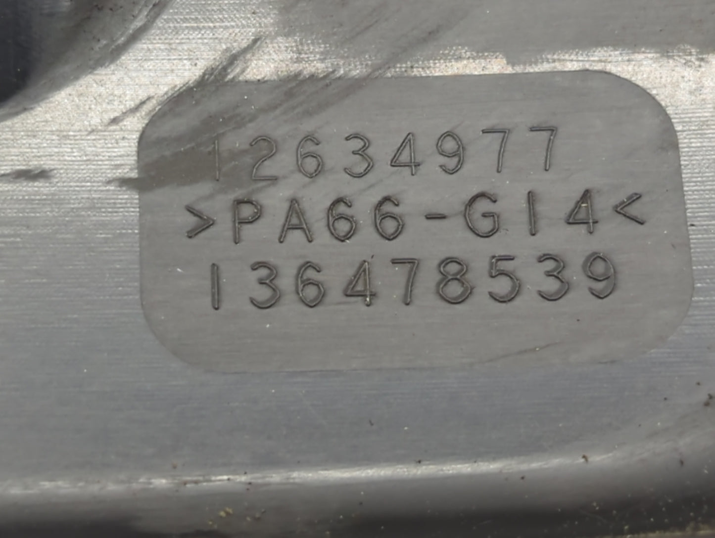 2012 Chevrolet Equinox Engine Cover - Oemusedautoparts1.com