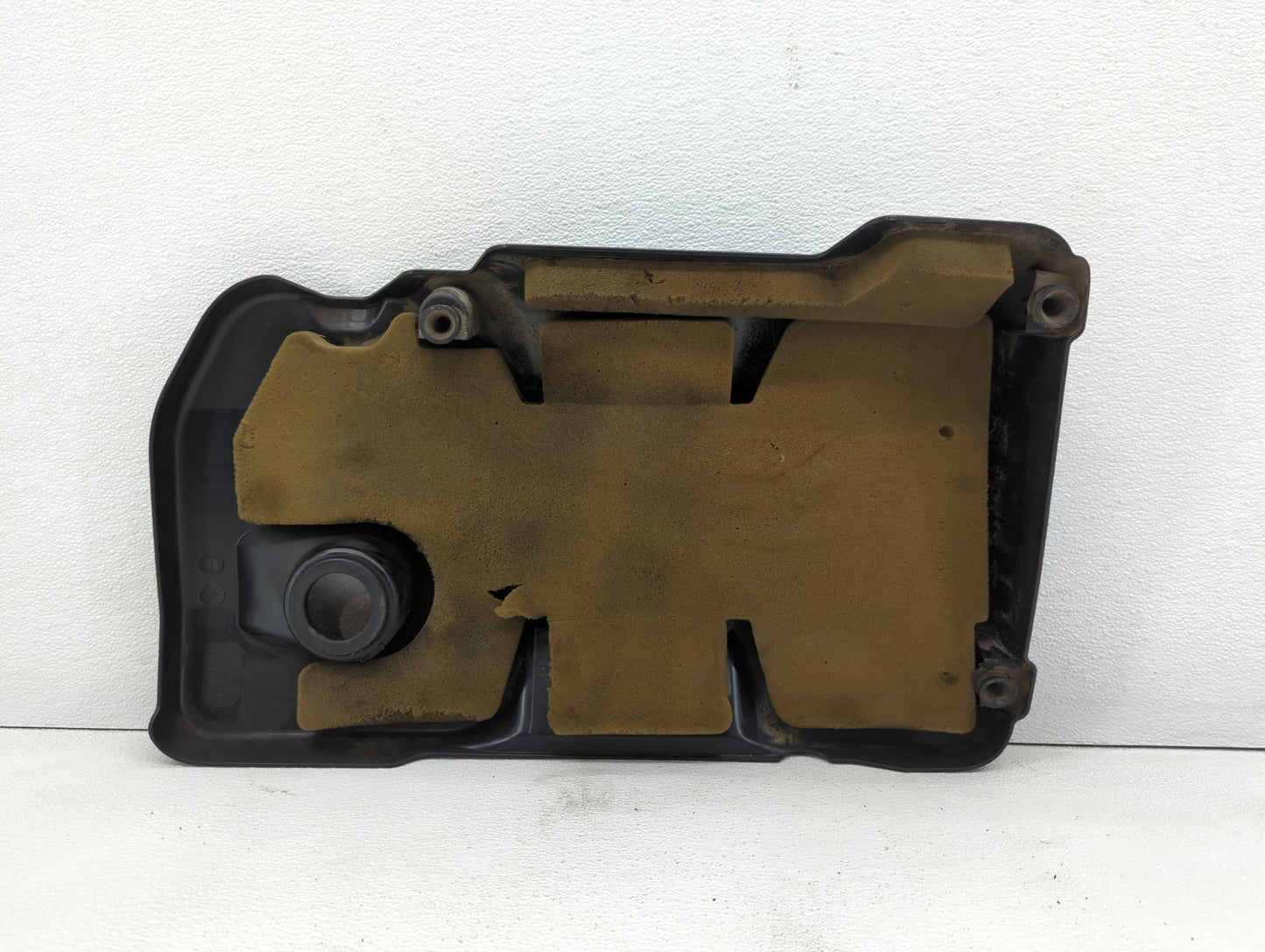 2012 Chevrolet Equinox Engine Cover - Oemusedautoparts1.com