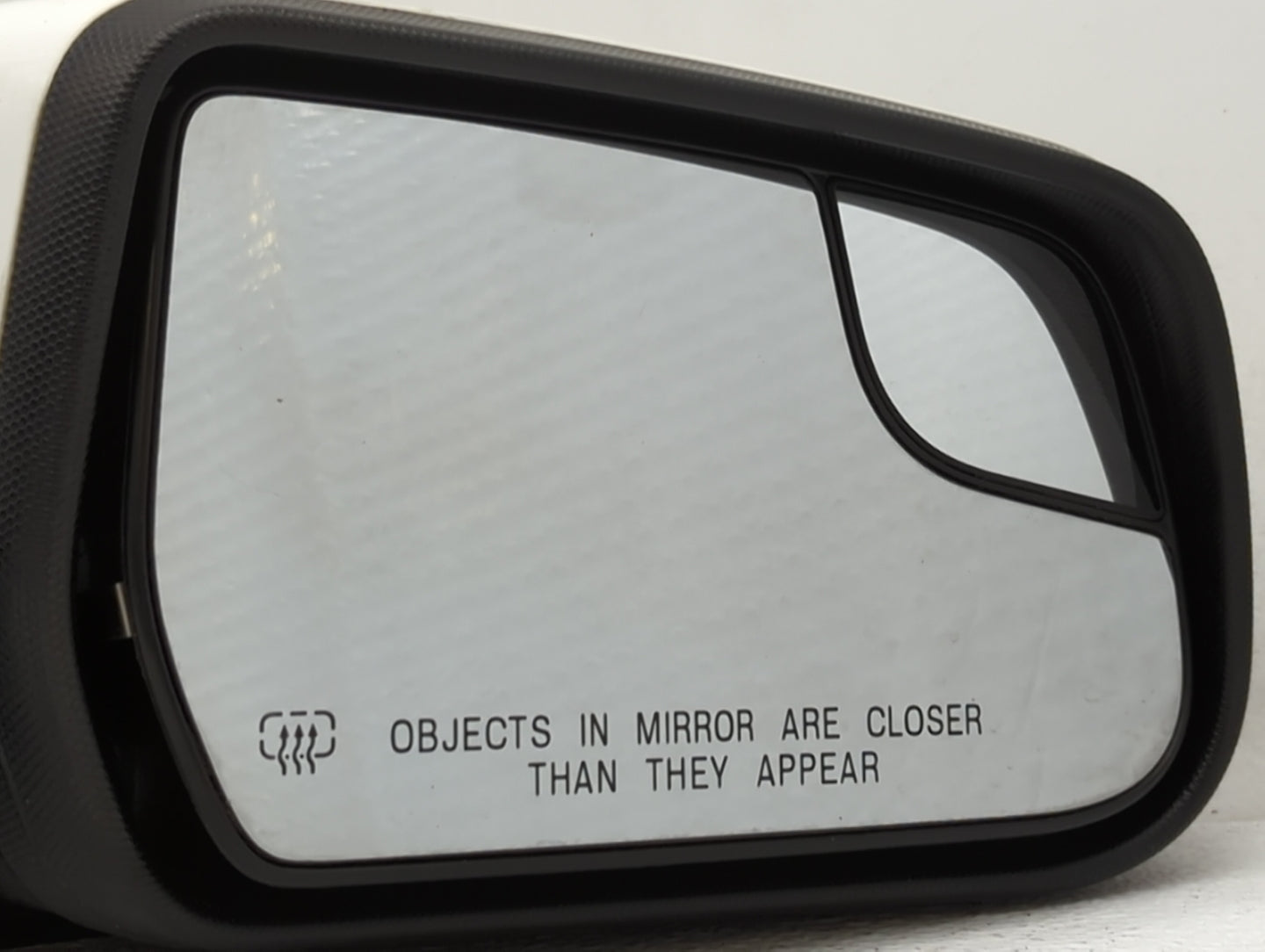 2011-2014 Chevrolet Equinox Passenger Side View Mirror - Right Door Mirror OEM Used - Oemusedautoparts1.com