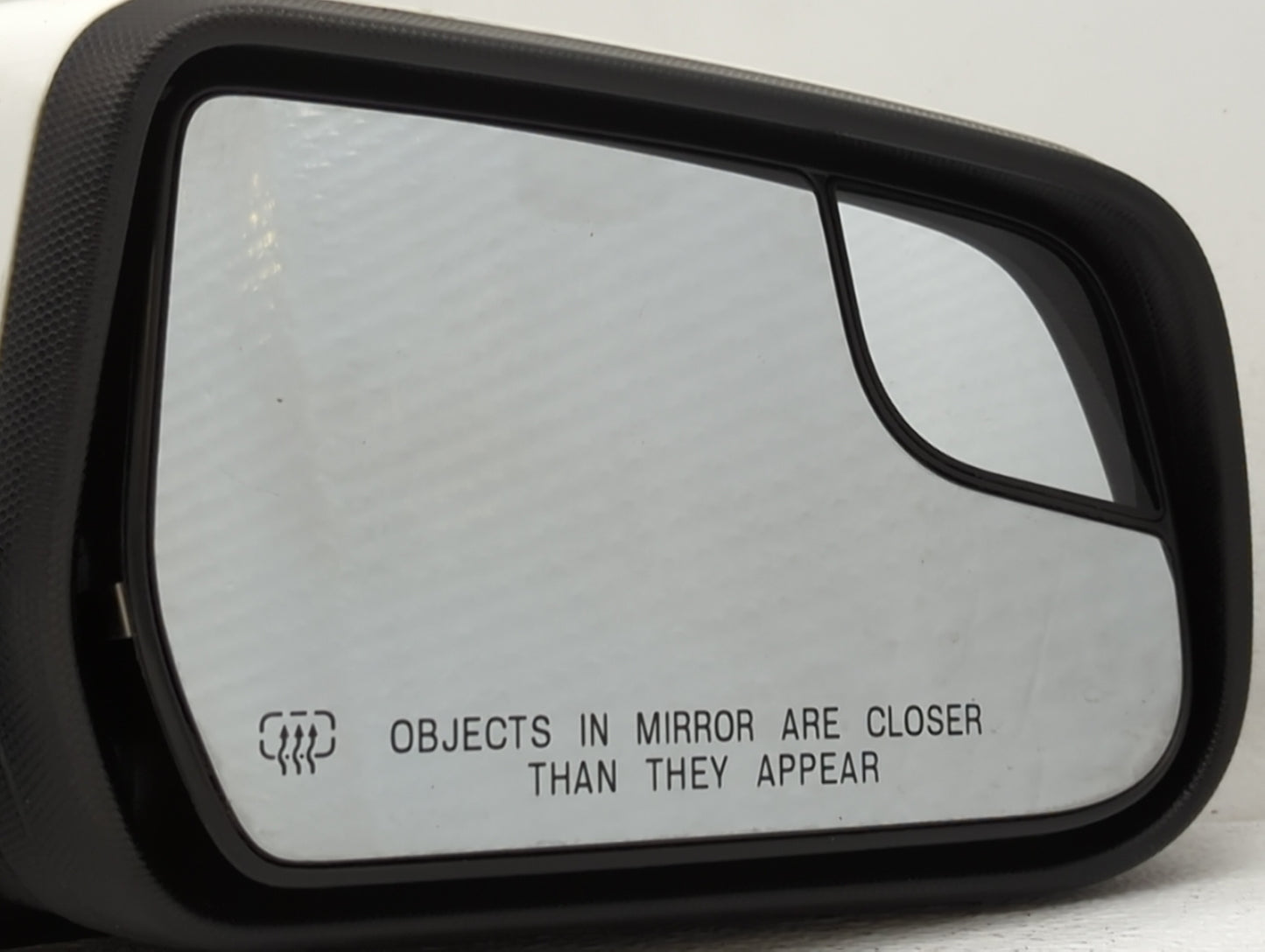 2011-2014 Chevrolet Equinox Passenger Side View Mirror - Right Door Mirror OEM Used - Oemusedautoparts1.com