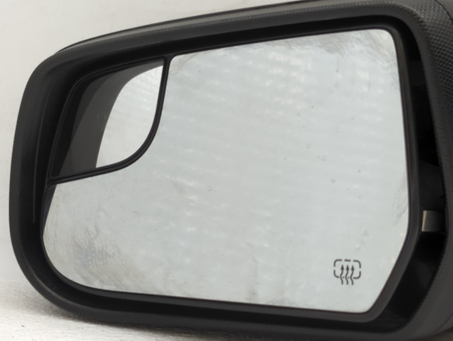 2011-2014 Chevrolet Equinox Driver Side View Mirror - Left Door Mirror OEM Used - Oemusedautoparts1.com