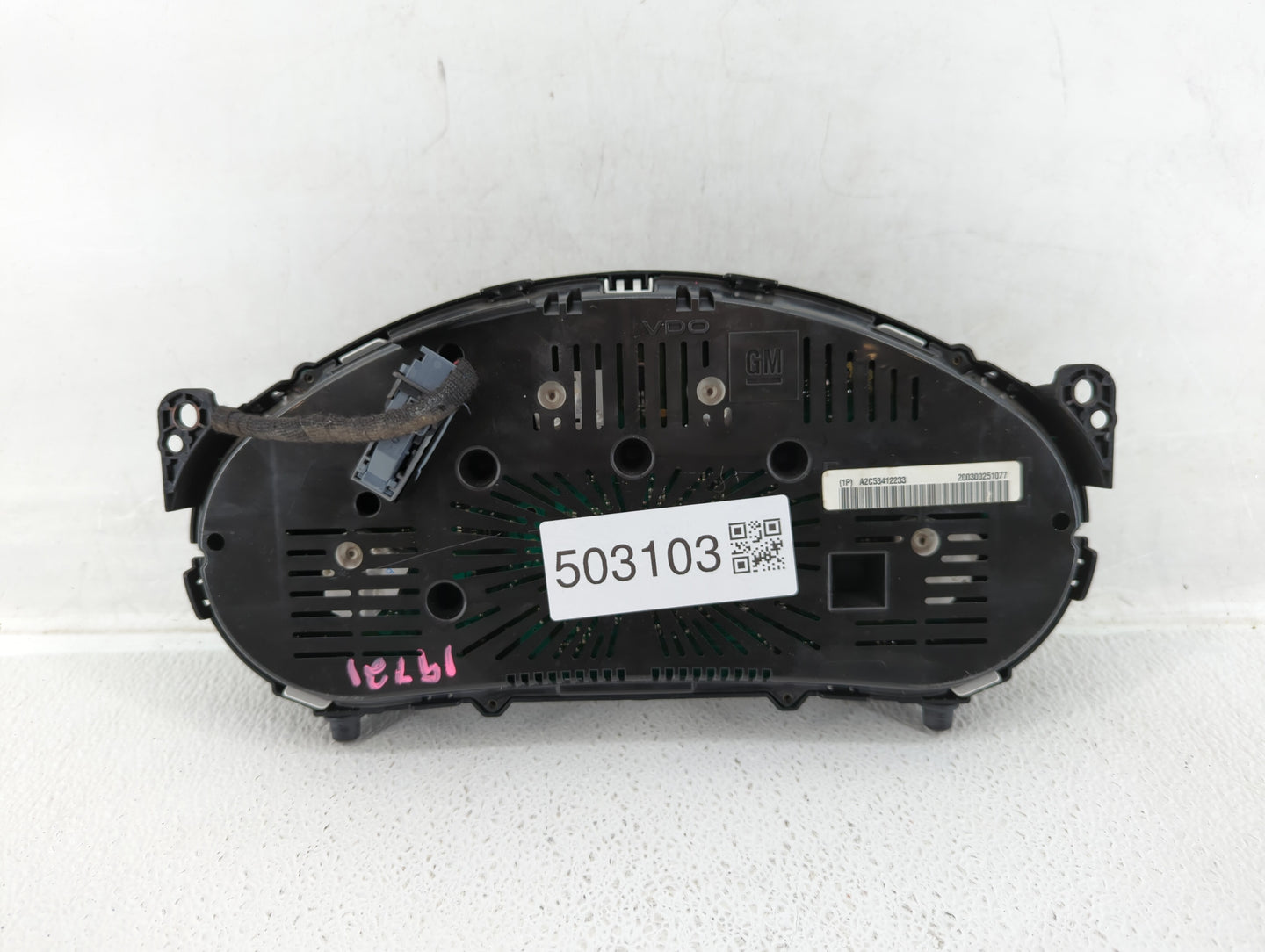 2012 Chevrolet Equinox Instrument Cluster Speedometer Gauges P/N:20907580 23348997, 190828 Fits OEM Used Auto Parts - Oemuse