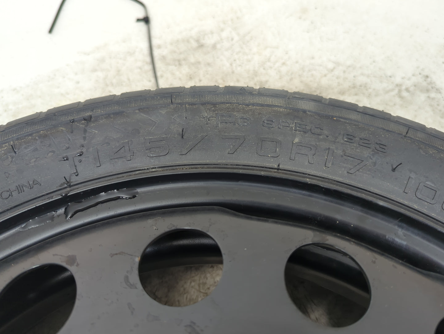 2010-2017 Chevrolet Equinox Spare Donut Tire Wheel Rim Oem 5036999 - Oemusedautoparts1.com