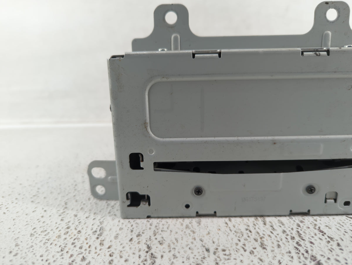 2011-2012 Chevrolet Equinox Am Fm Cd Player Radio Receiver 510396 - Oemusedautoparts1.com