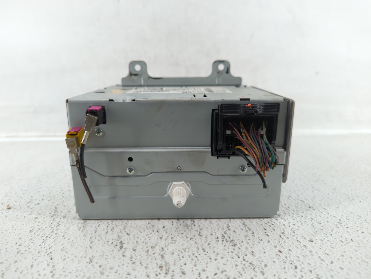 2011-2012 Chevrolet Equinox Am Fm Cd Player Radio Receiver - Oemusedautoparts1.com