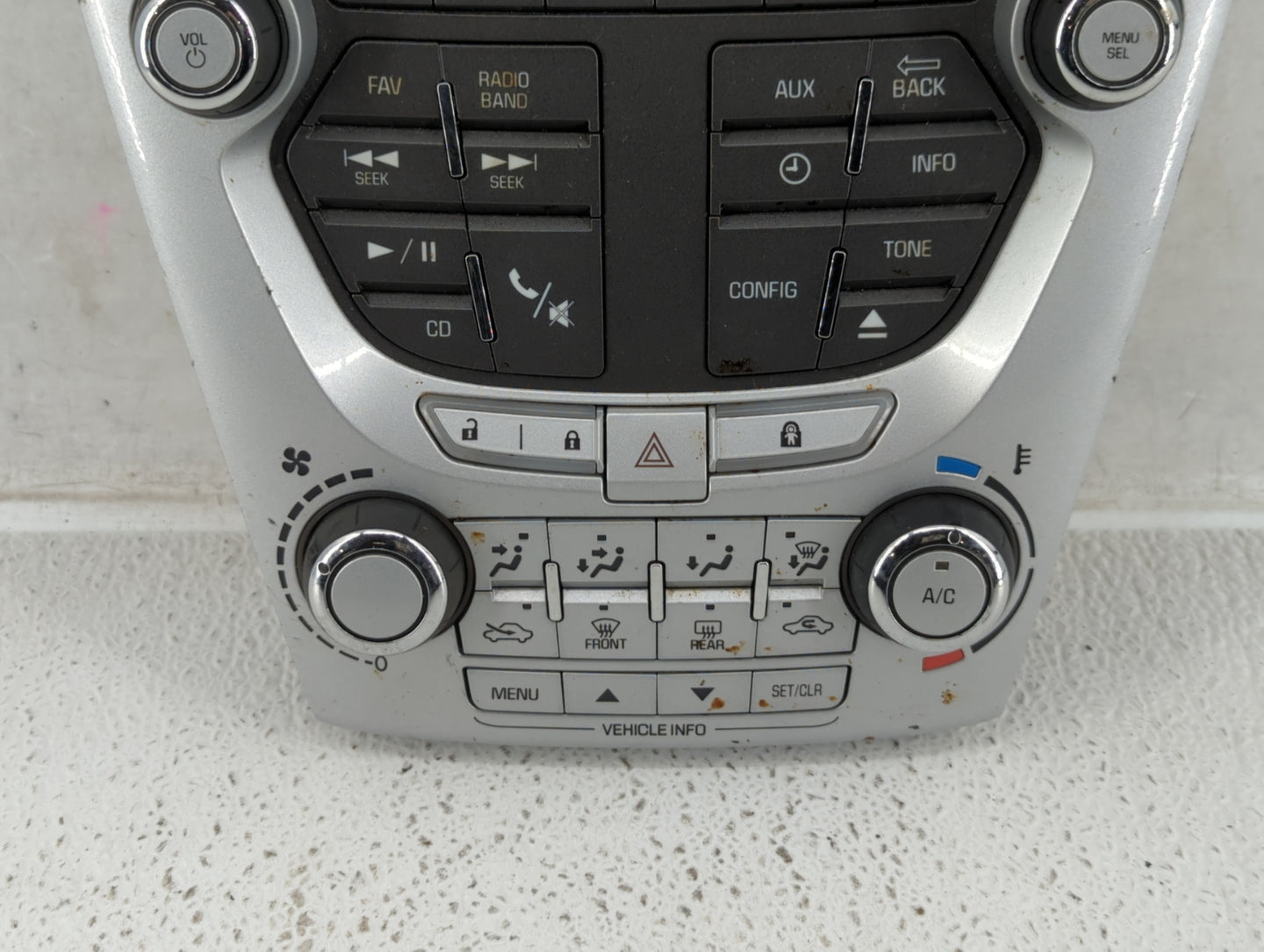 Chevrolet Equinox Radio Control Panel - Oemusedautoparts1.com