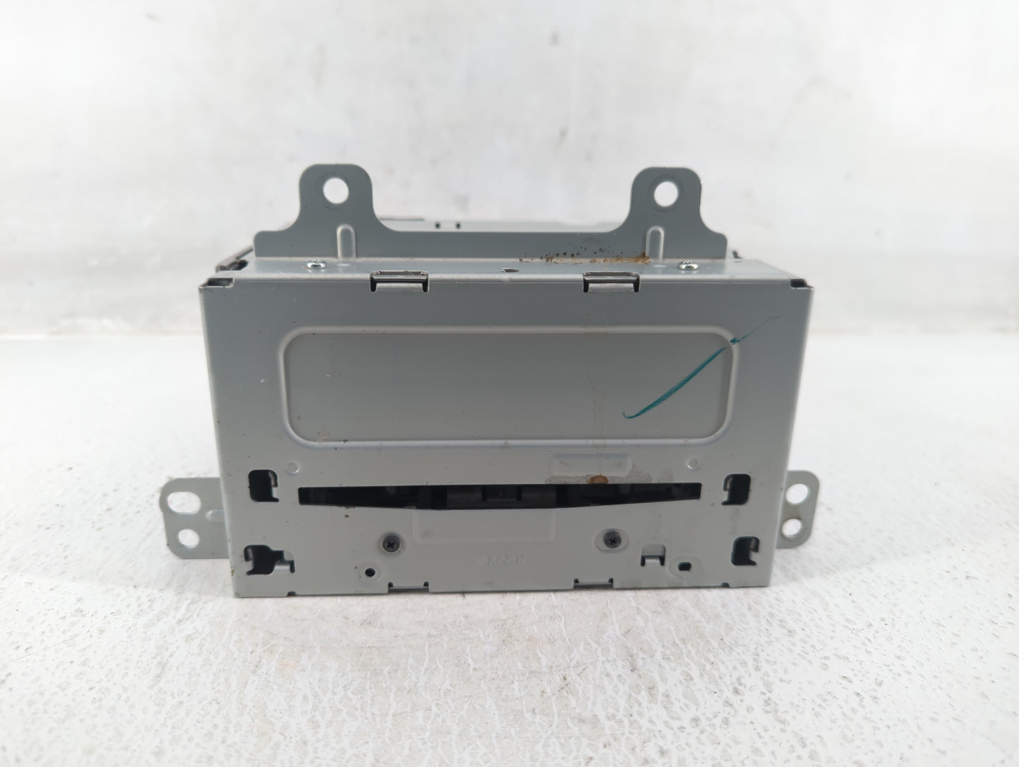 2012-2012 Chevrolet Equinox Am Fm Cd Player Radio Receiver - Oemusedautoparts1.com
