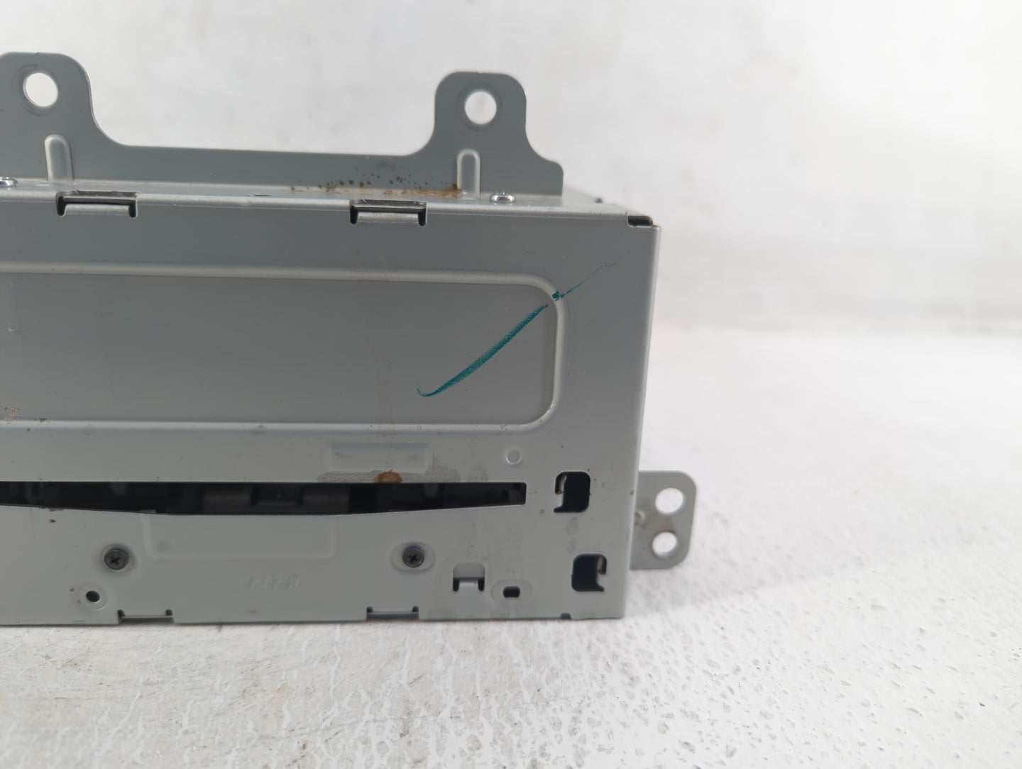 2012-2012 Chevrolet Equinox Am Fm Cd Player Radio Receiver - Oemusedautoparts1.com