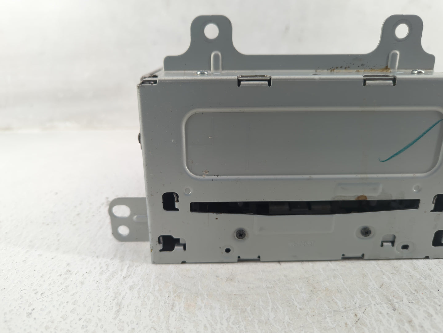2012-2012 Chevrolet Equinox Am Fm Cd Player Radio Receiver - Oemusedautoparts1.com