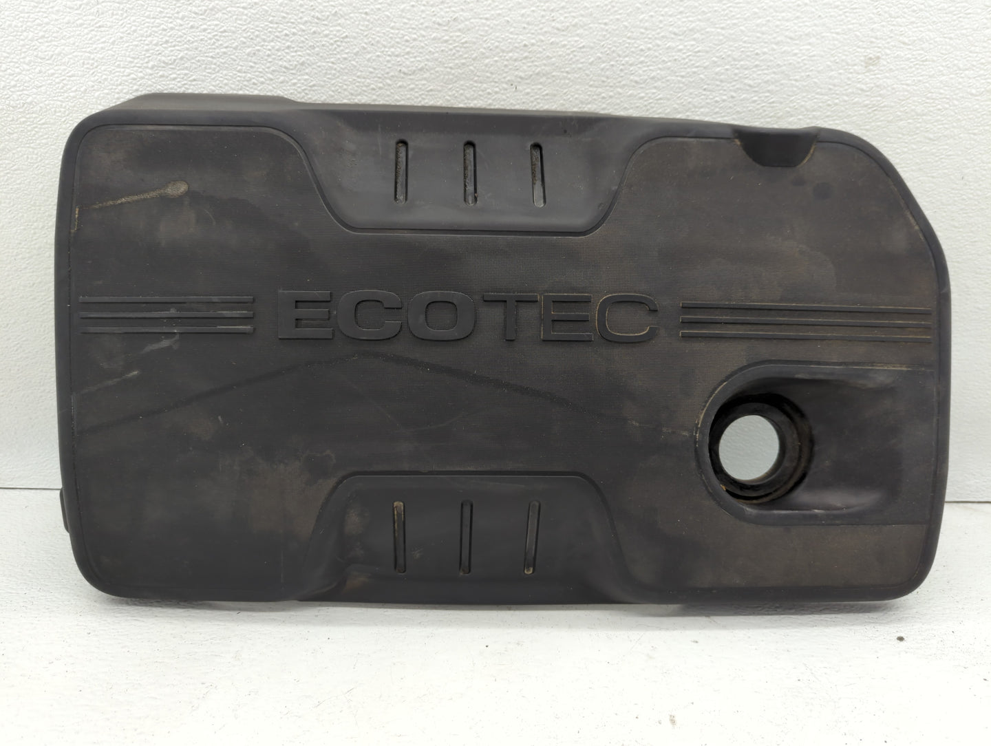 2012 Chevrolet Equinox Engine Cover - Oemusedautoparts1.com
