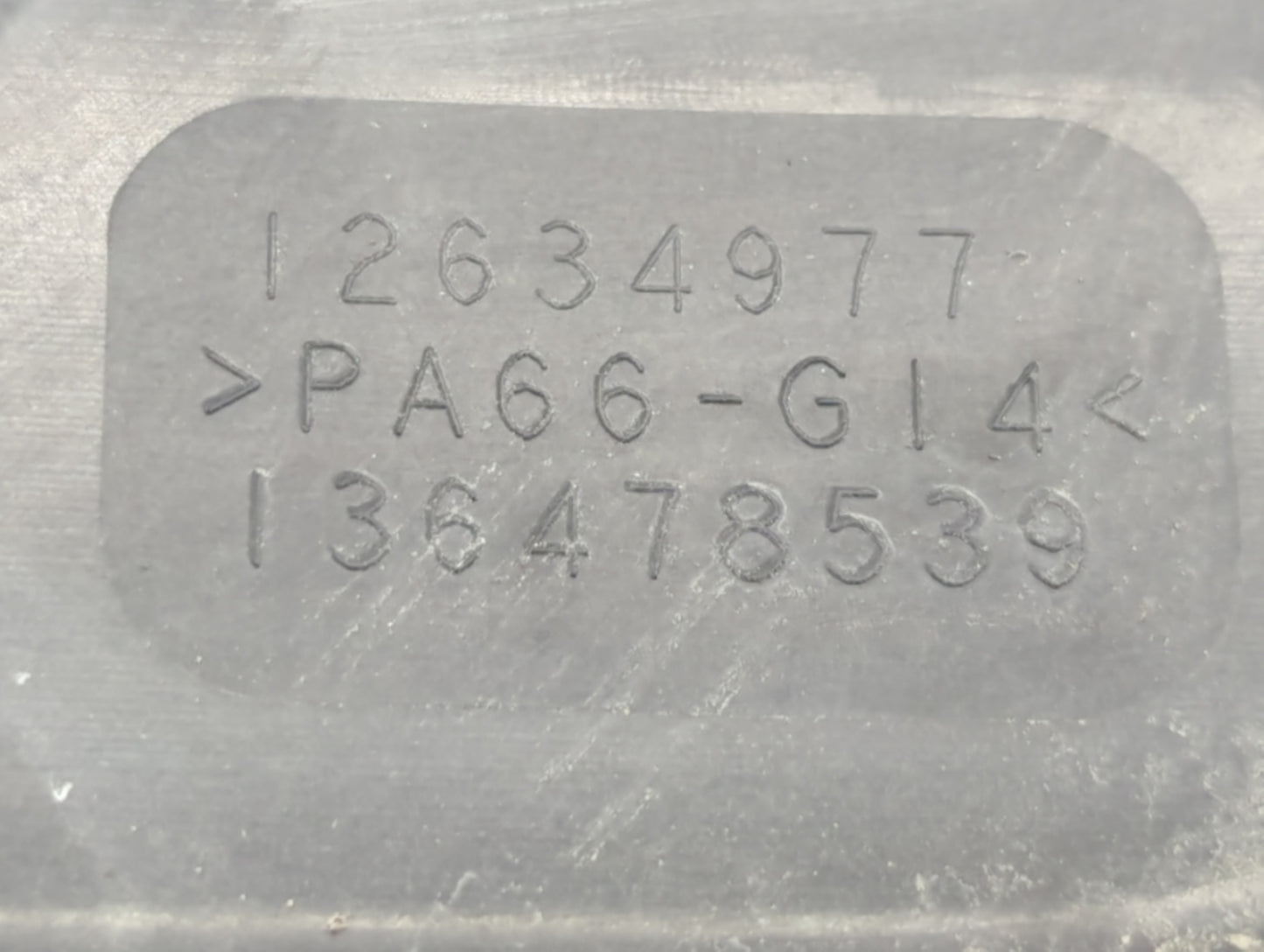 2012 Chevrolet Equinox Engine Cover - Oemusedautoparts1.com