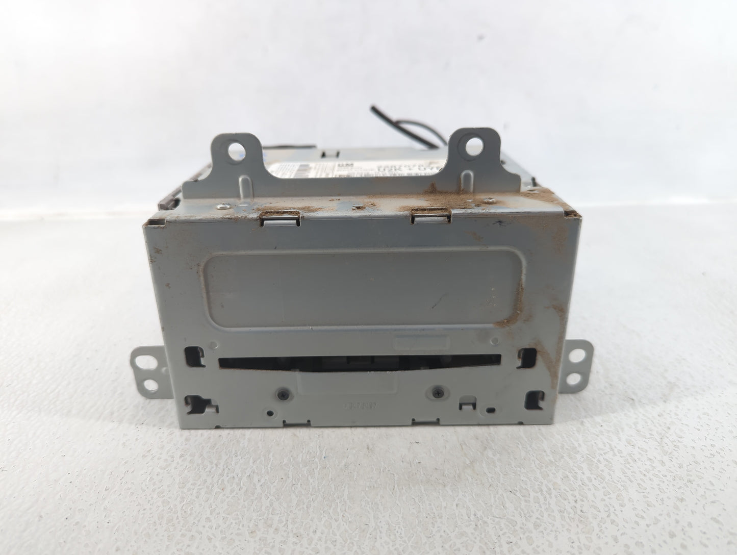2011-2012 Chevrolet Equinox Radio AM FM Cd Player Receiver Replacement P/N:22870782 Fits Fits 2010 2011 2012 OEM Used Auto P