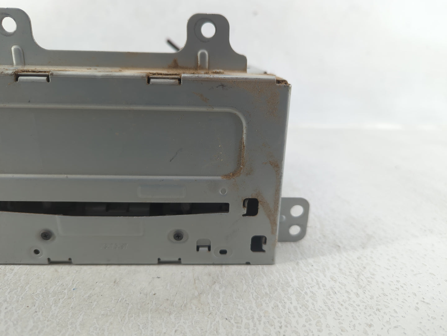 2011-2012 Chevrolet Equinox Radio AM FM Cd Player Receiver Replacement P/N:22870782 Fits Fits 2010 2011 2012 OEM Used Auto P